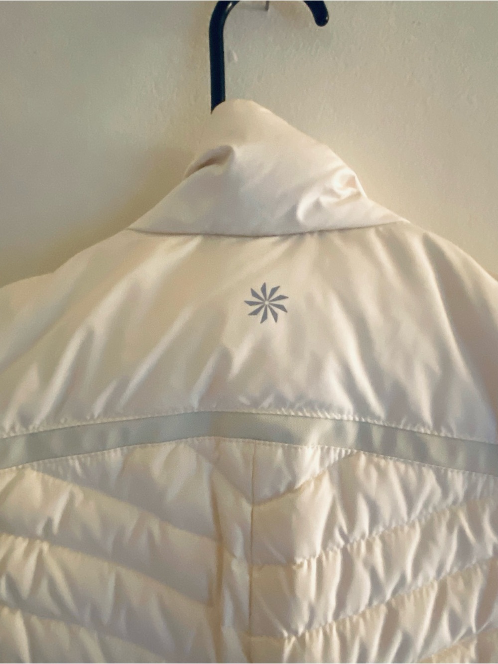 ATHLETA DOWN PUFFER VEST - Picture 6 of 16